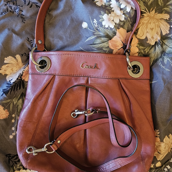 ✨️ Coach Ashley Hippie Hobo Bag in Dusty Rose - Picture 8 of 8
